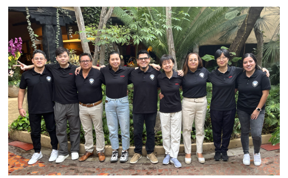 The Zhono Team and the Mexican Distributor Compuaccesorios Discuss the Latin American Chip Business